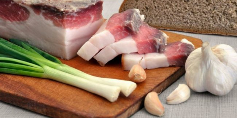 Jak osolit sádlo doma - 8 receptů krok za krokem